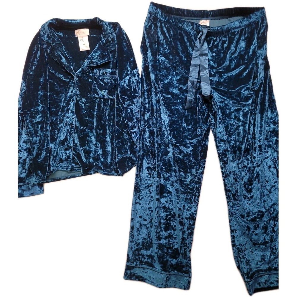 Lord & Taylor Women's Plus 3XL Velour Pajama Set – Button Front Top & Pants NWOT